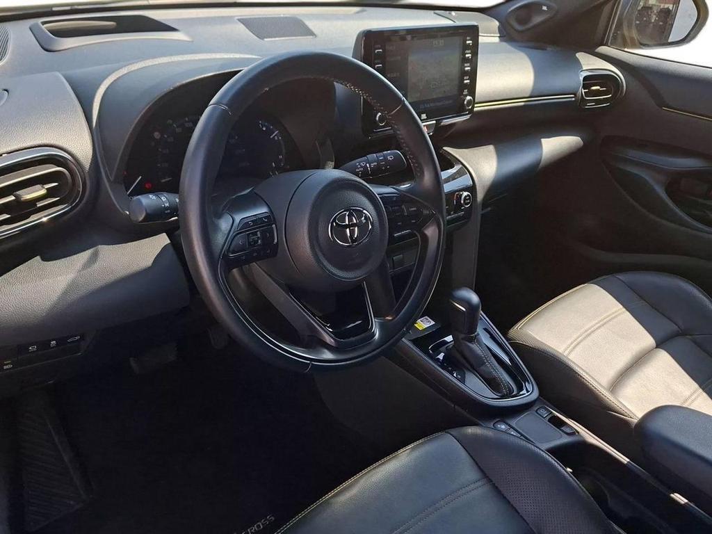 Toyota Yaris Cross 1.5 H Premiere FWD E-CVT