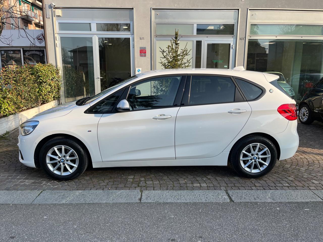 Bmw 216 216d Active Tourer Sport