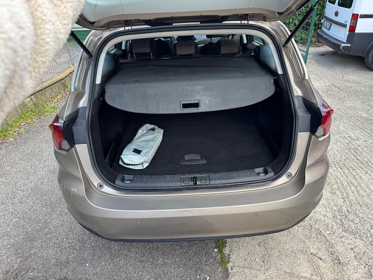 Fiat Tipo 1.6 Mjt S&S SW Lounge PROMO ESTATE
