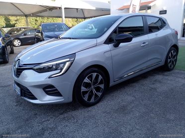 RENAULT Clio Blue dCi 100 CV Evolution NEOPATENTATI OK