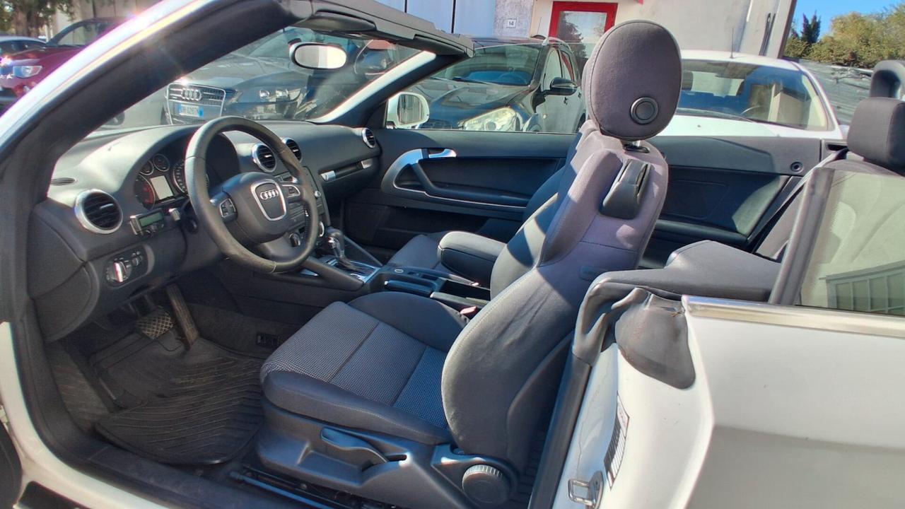 Audi A3 2.0 16V TDI Attraction.cabrio.automatica