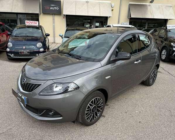Lancia Ypsilon HYBRID 1.0 70 CV S&S PLATINO/NEOPATENT/PROMO FIN