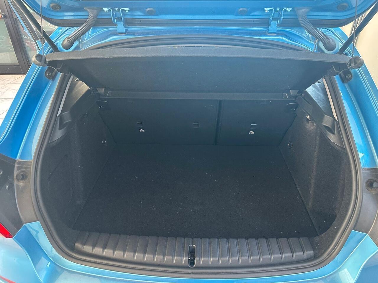 Bmw 116 116d 5p. Business Advantage - Permute