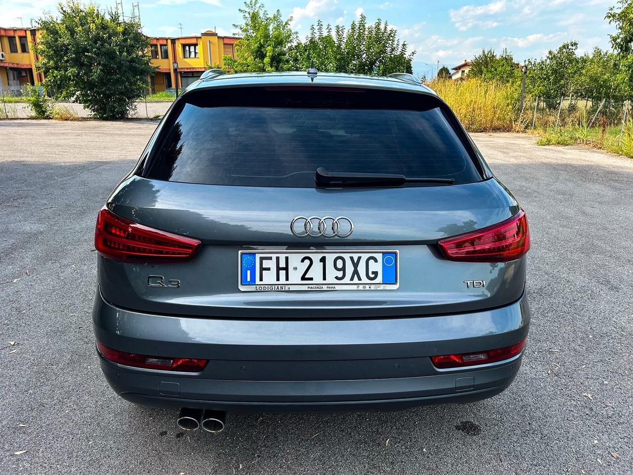 Audi Q3 2.0 TDI 120 CV Sport
