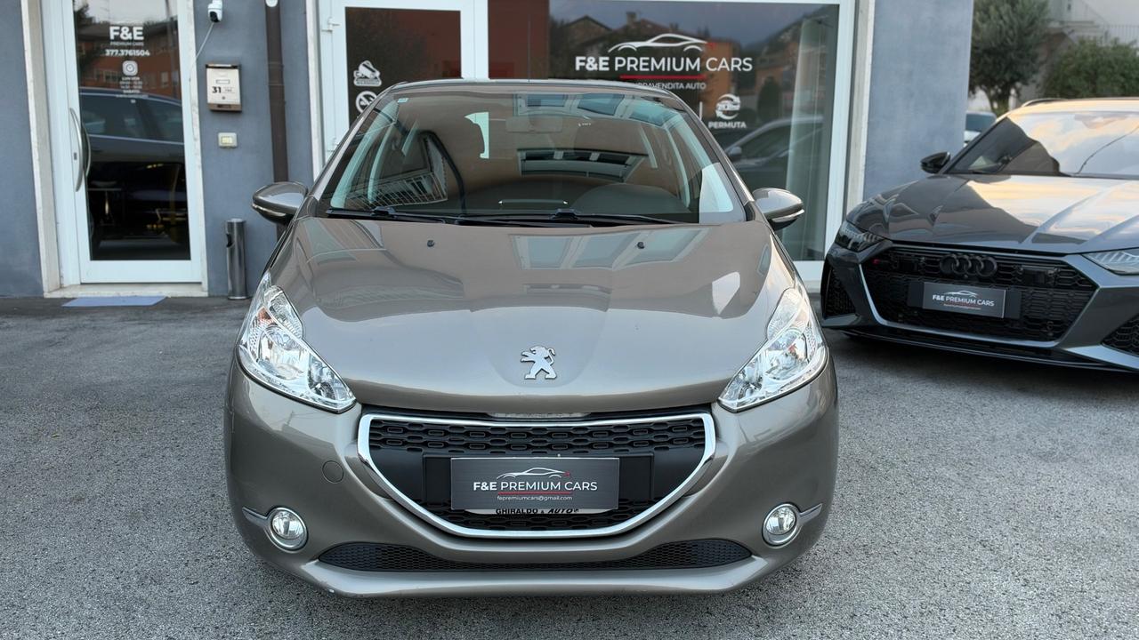 Peugeot 208 1.4 HDi 68 CV 5 porte Allure