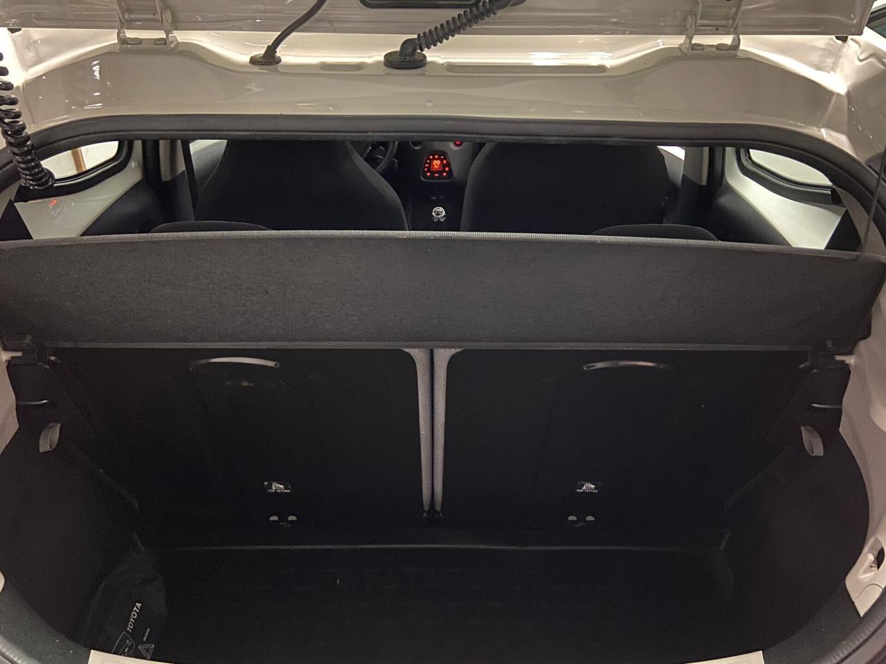 Toyota Aygo 1.0 VVT-i 72 CV 5 porte x-cite