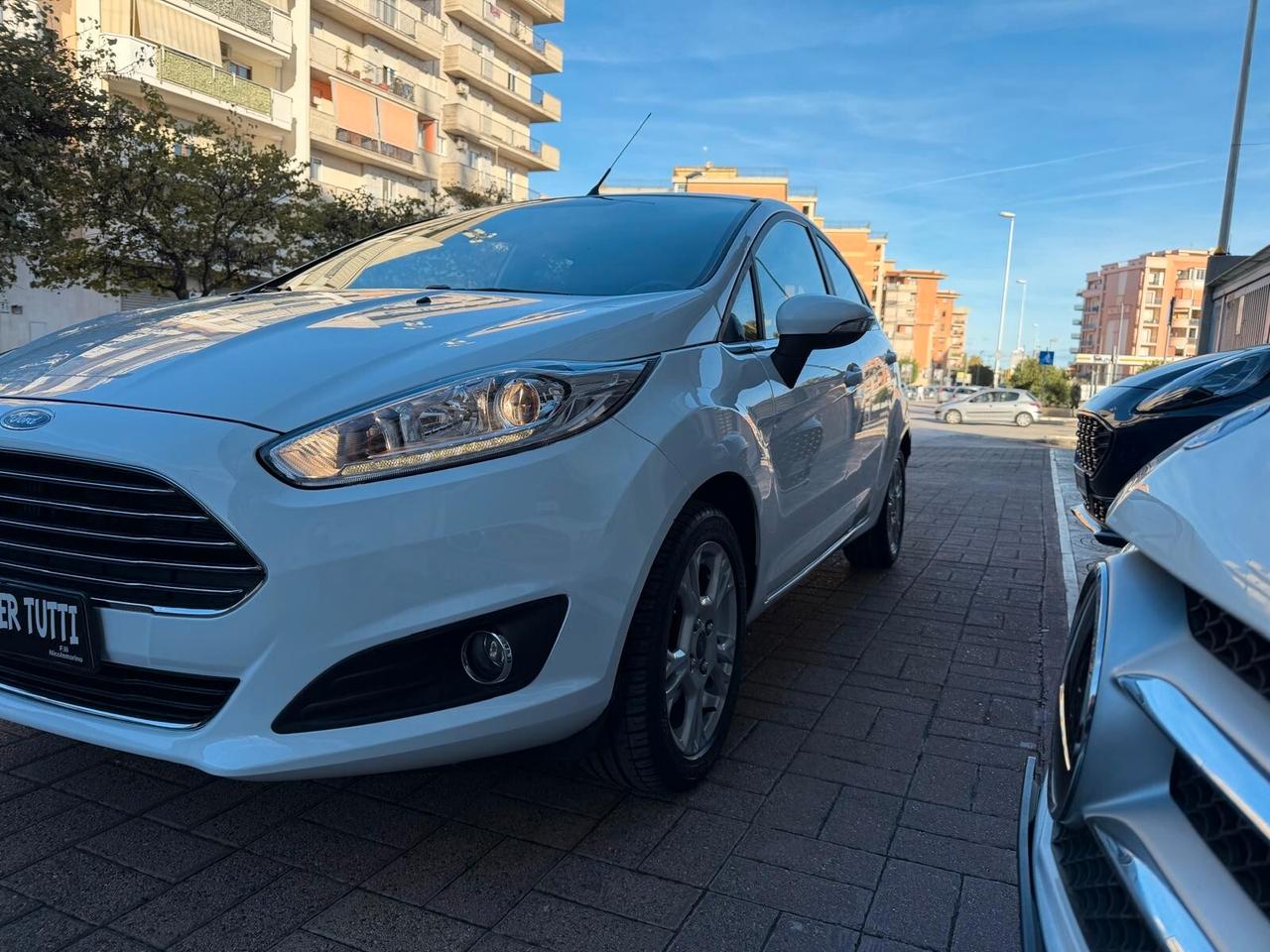 Ford Fiesta 1.5 TDCi 75CV 5p Titanium NAVI/LED