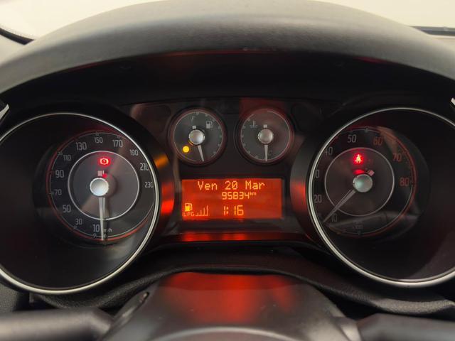 FIAT Punto 1.4 8V 5 porte Easypower Lounge