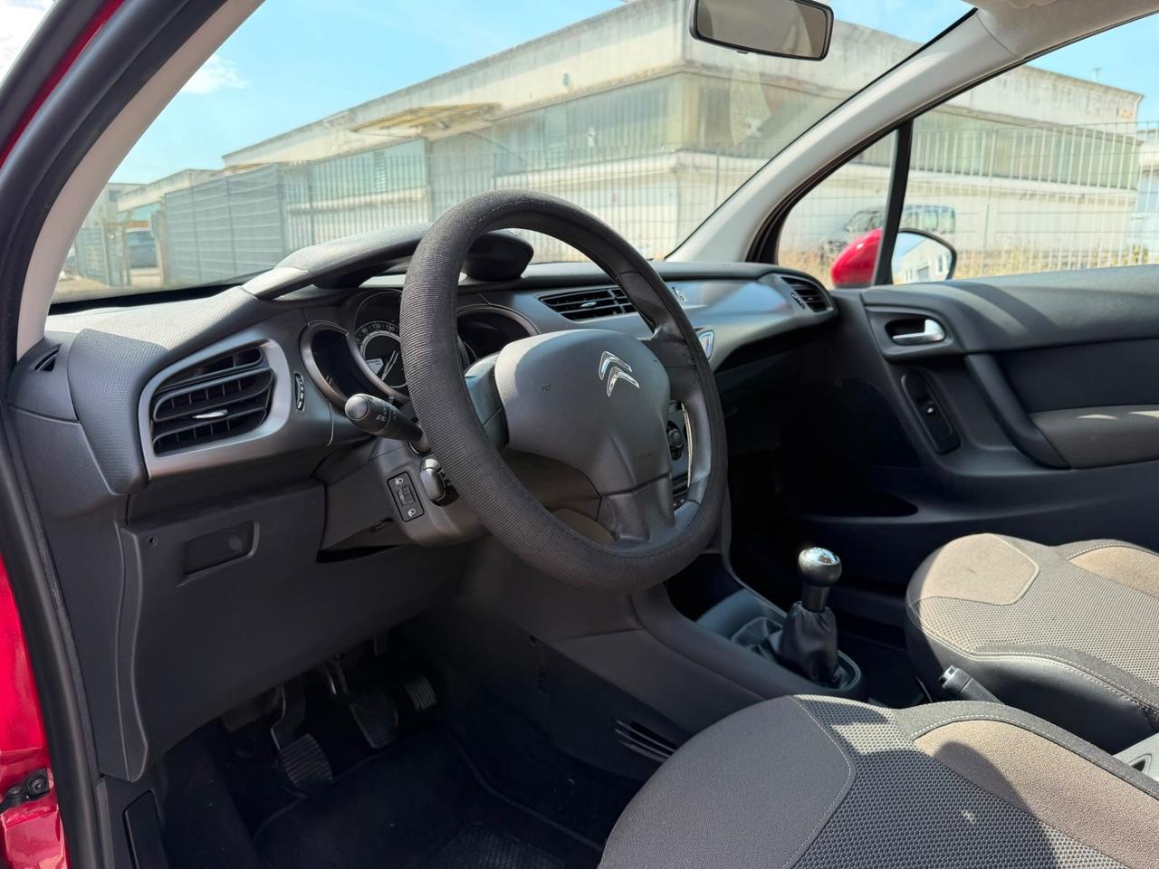 Citroen C3 1.2 VTi 82 Exclusive 124000 KM