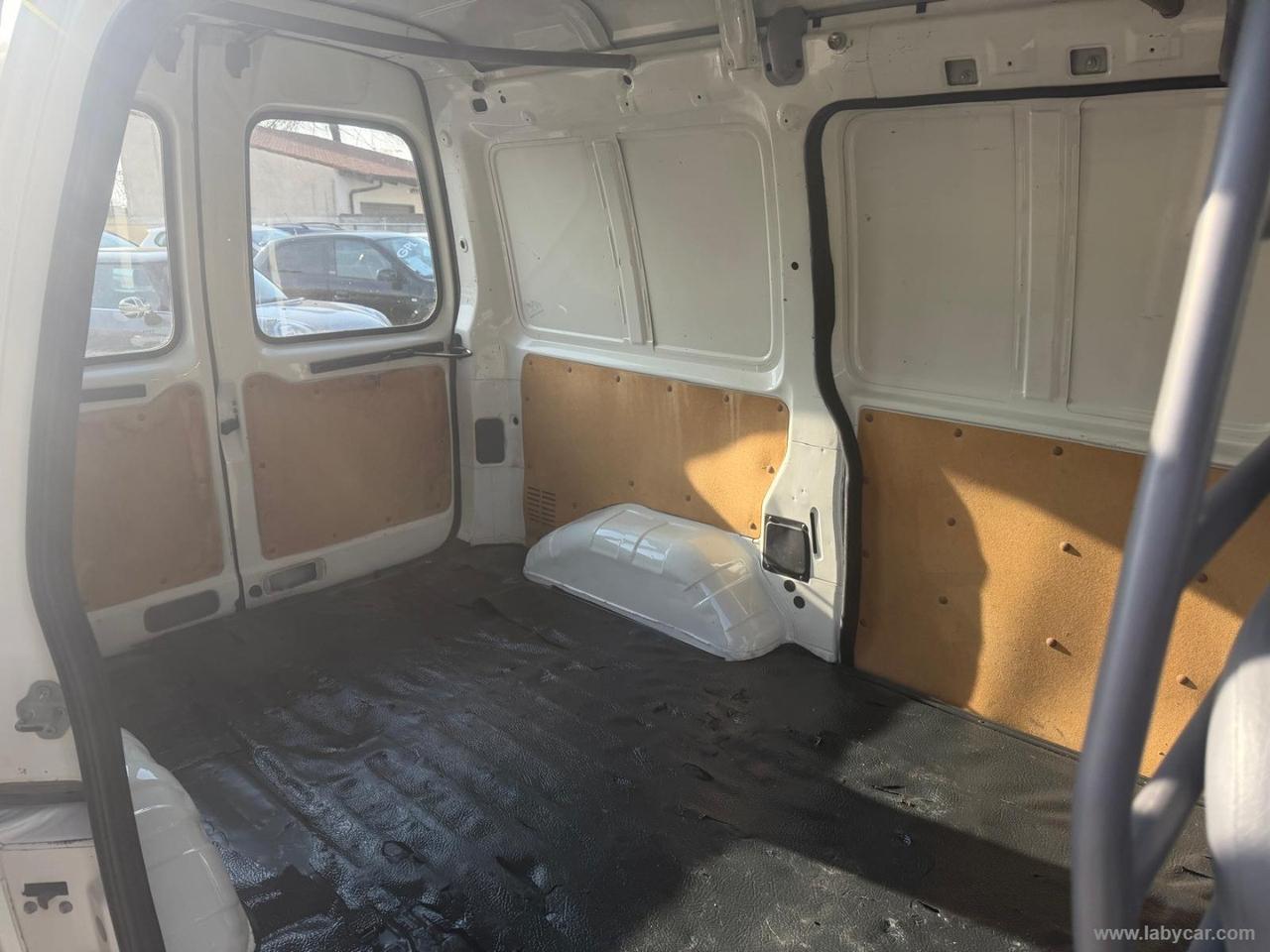 Vanette Cargo 2.3 D PL Furg. Vtr.