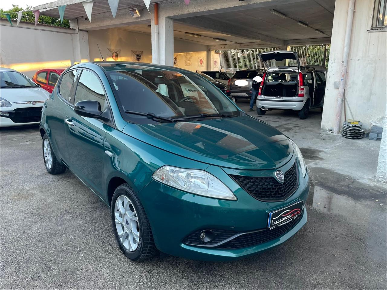 Lancia Ypsilon 1.2 69 CV 5 porte GPL Ecochic Platinum stupenda