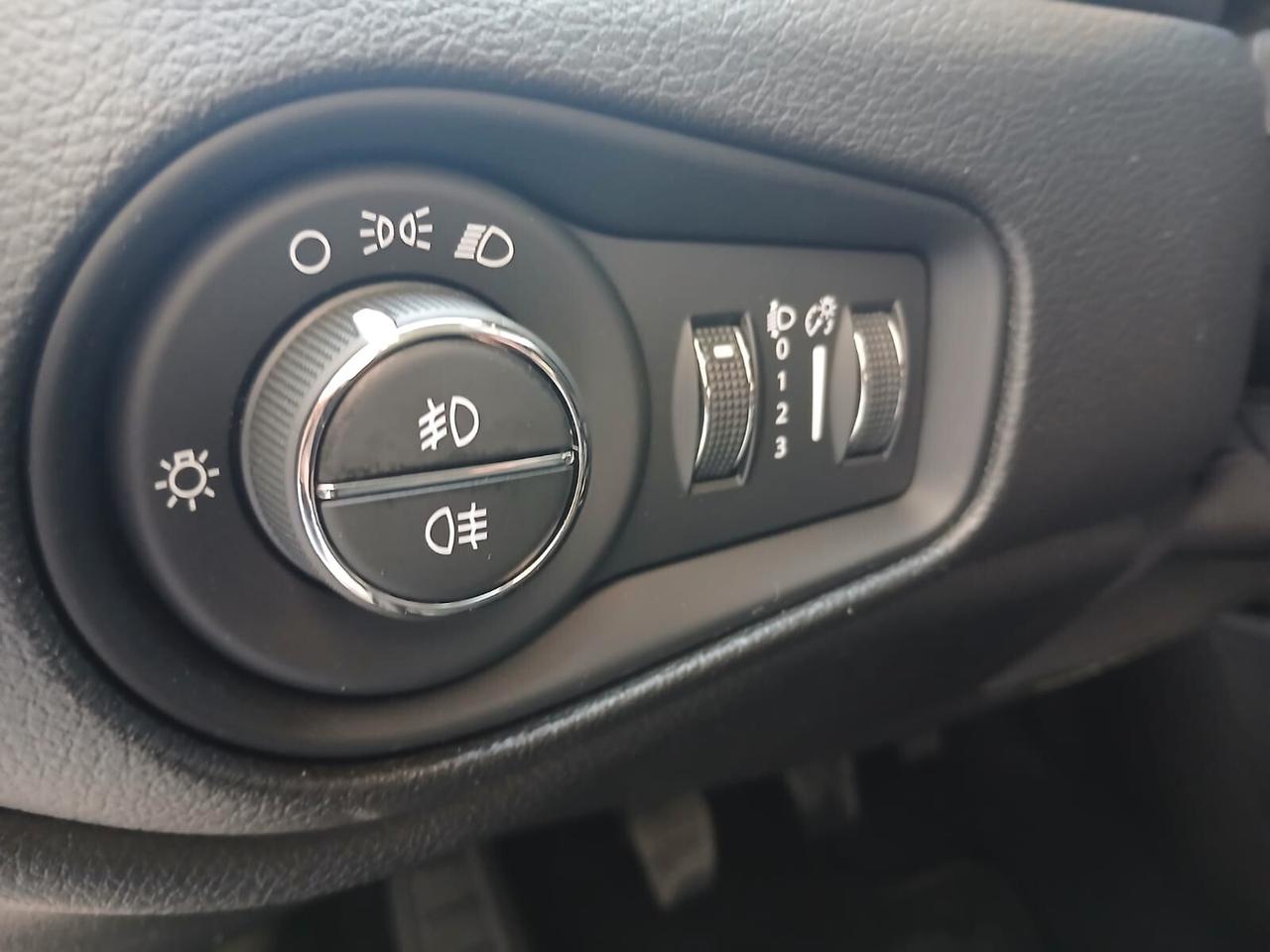 Jeep Renegade 1.6 Mjt 130 CV Business