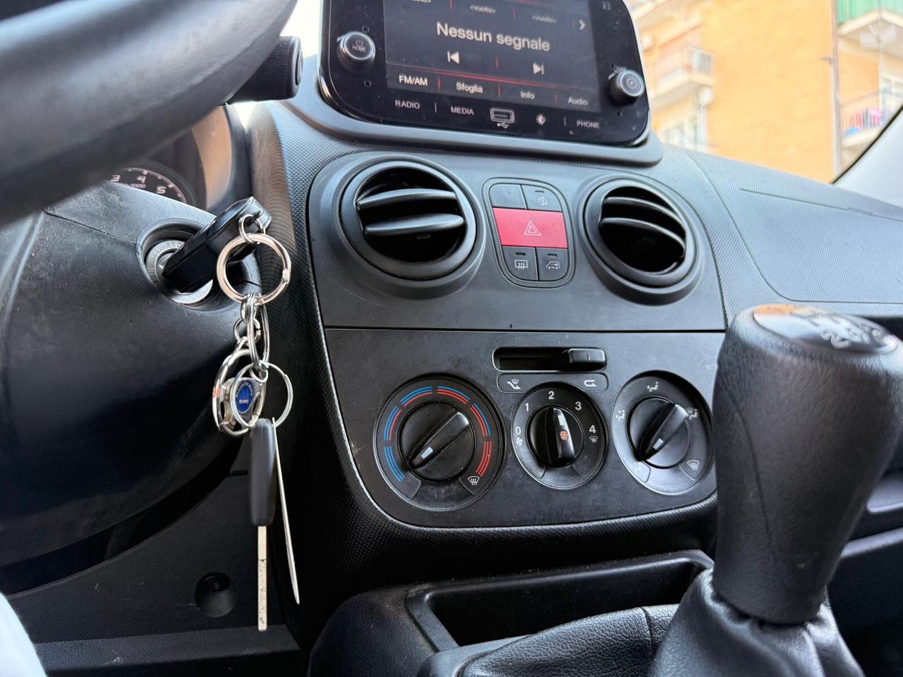 Fiat Fiorino 1.3 MJT 95CV Combinato Adventure