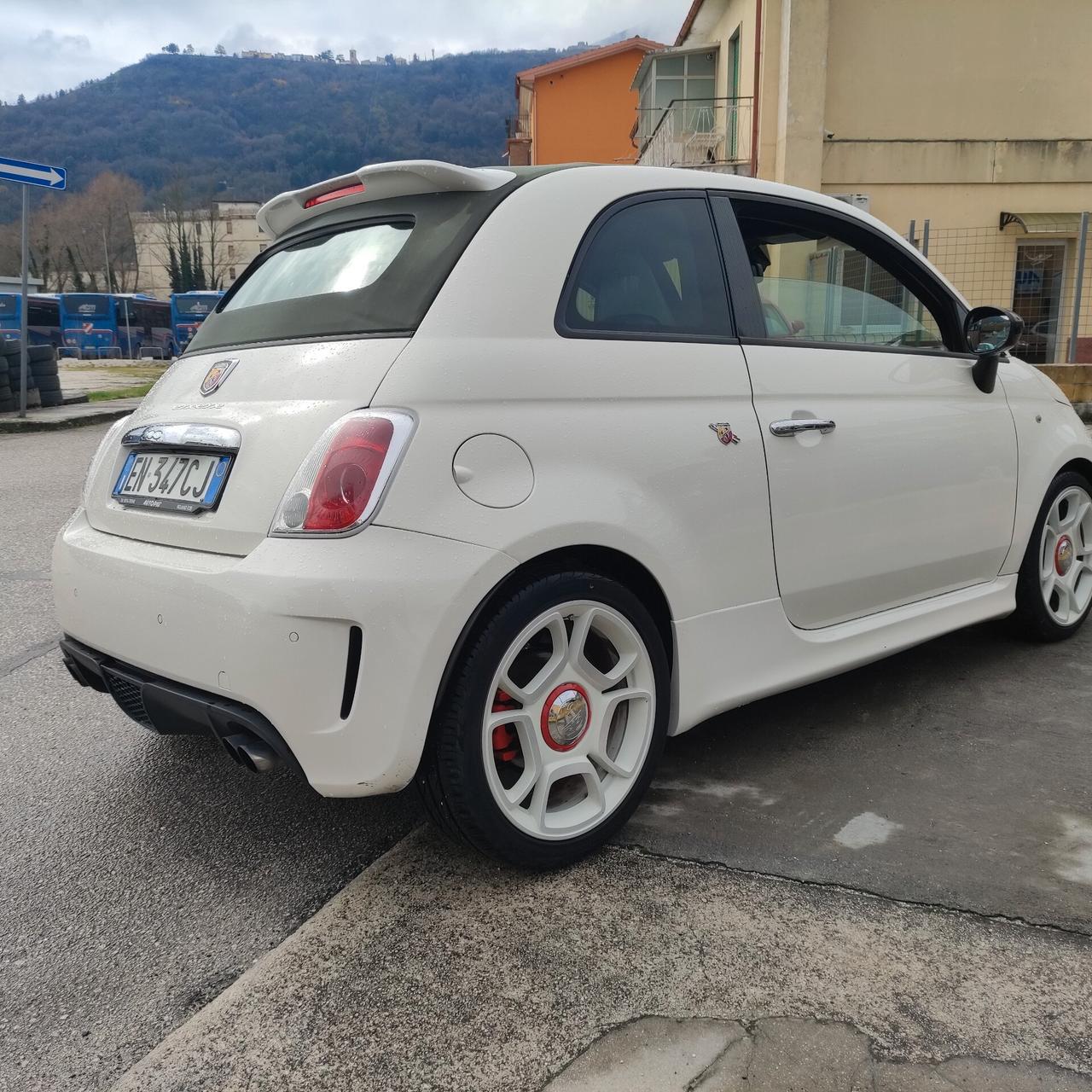Abarth 500 C 1.4 Turbo T-Jet
