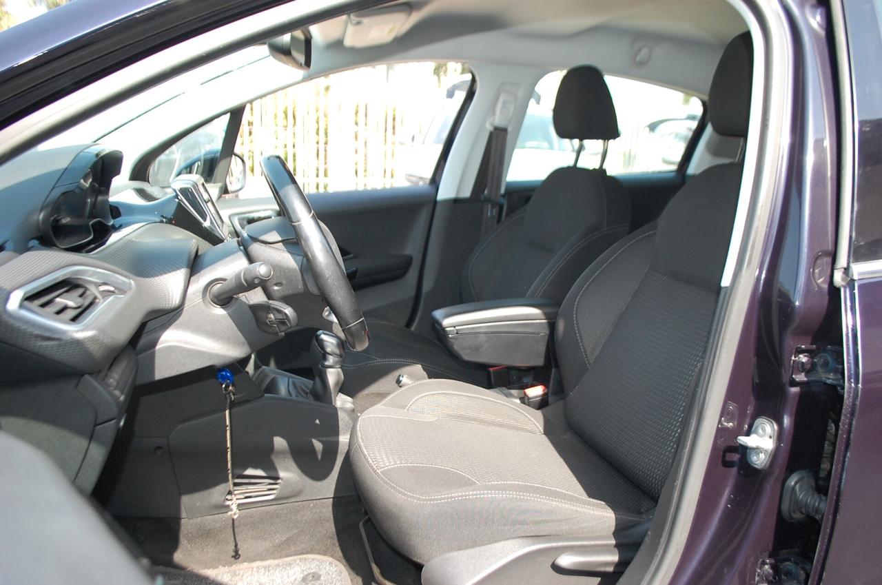 Peugeot 208 5p 1.2 puretech Allure Gpl 82CV Uff Italy Navi USB