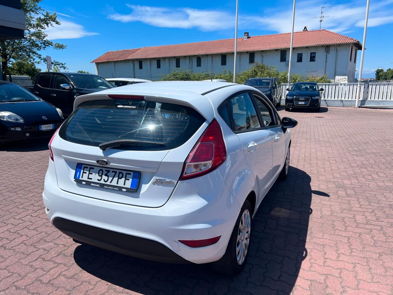 Ford Fiesta 1.5 TDCi 75CV 5 porte Black & White Edition