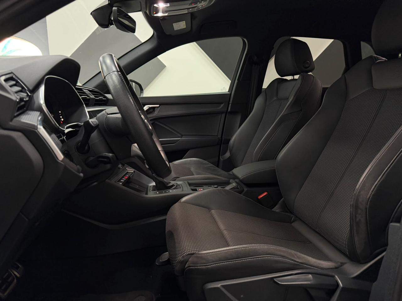 Audi Q3 SUV 35 TDI S tronic S-line