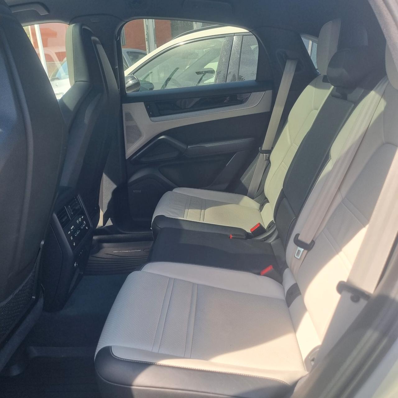 Porsche Cayenne Coupé 3.0 V6 S E-Hybrid
