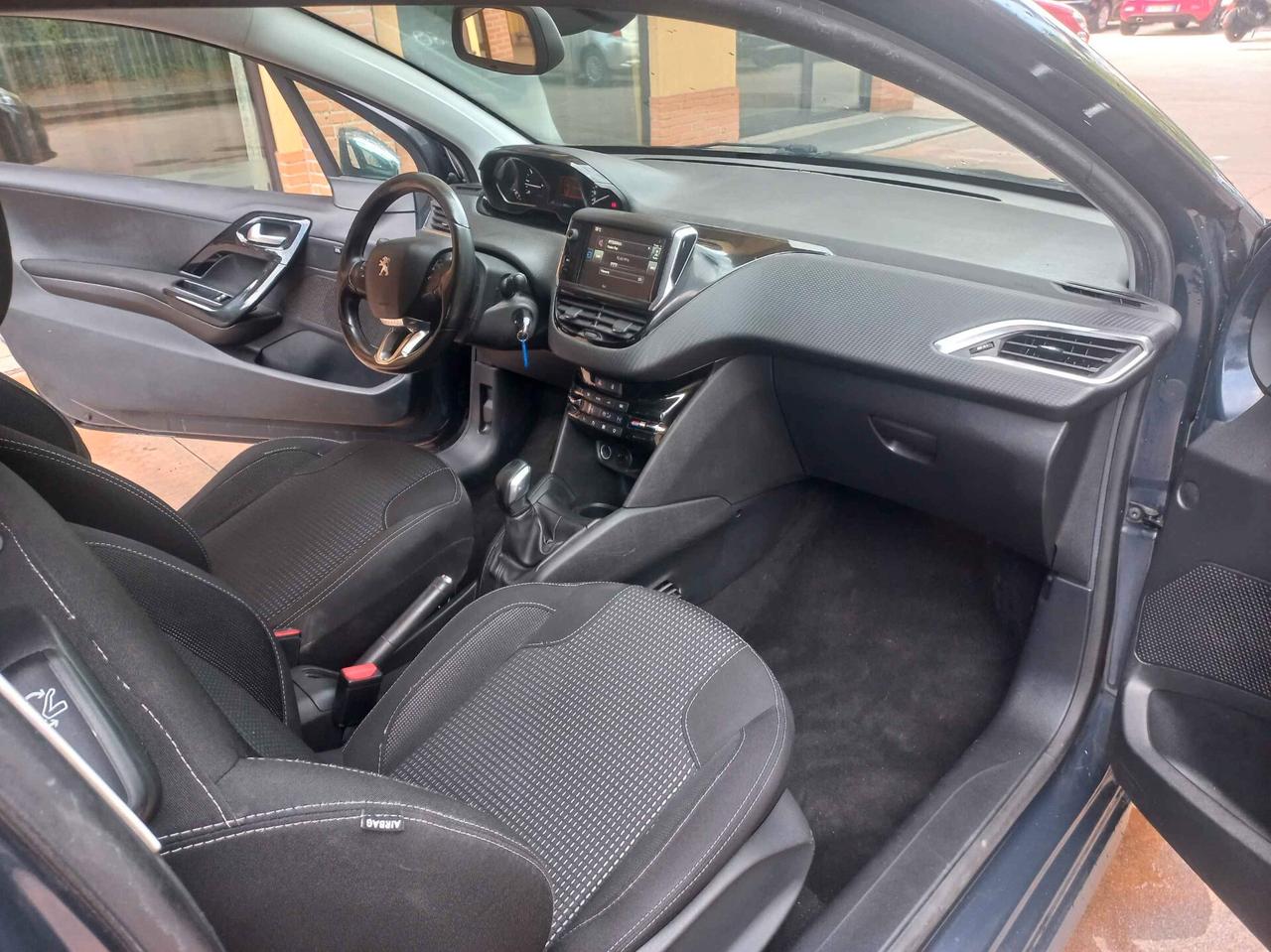 Peugeot 208 PureTech 82 3 porte Active