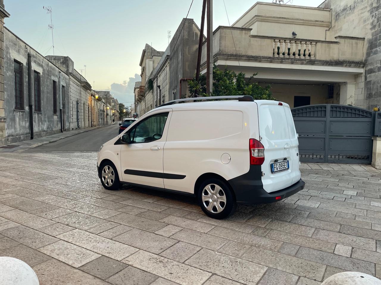 Ford Transit Courier