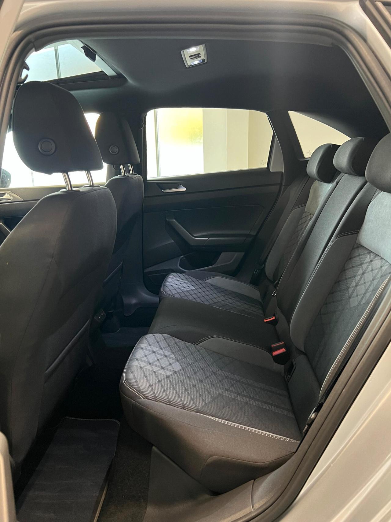 Volkswagen Taigo 1.0 TSI 115 CV R-Line