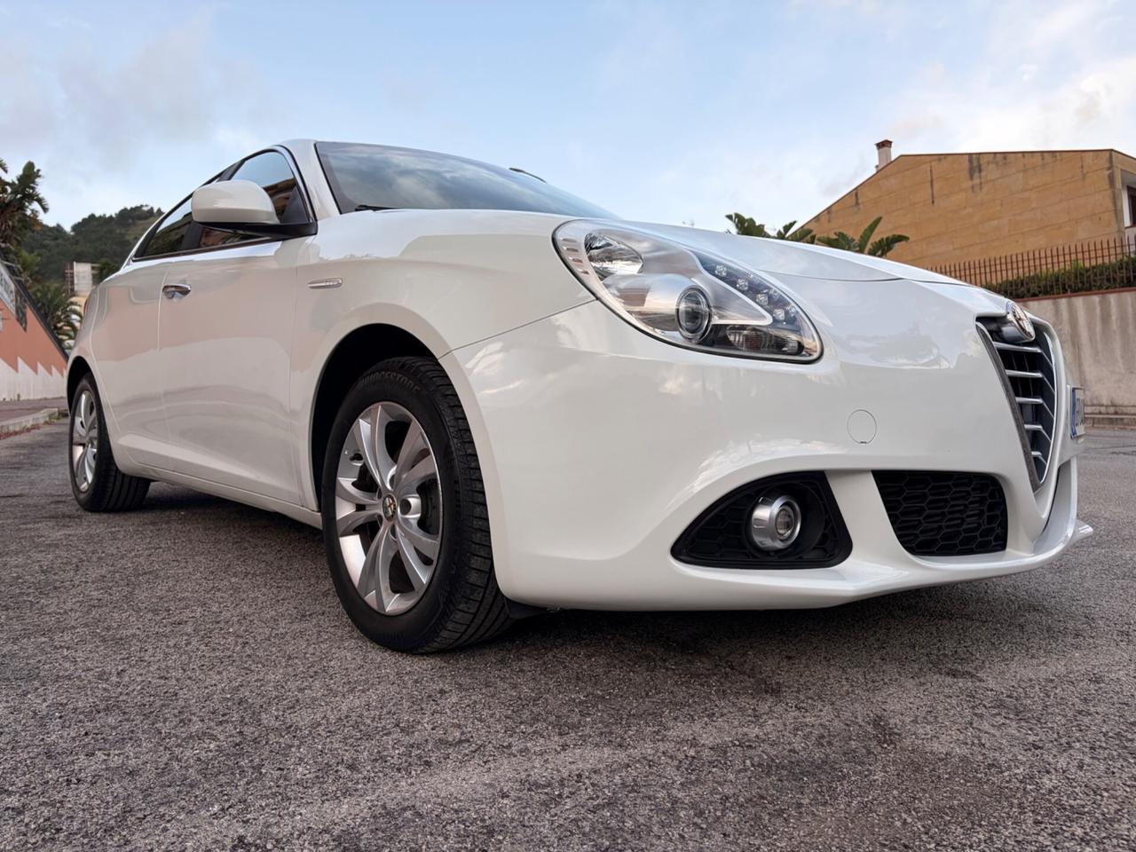 Alfa Romeo Giulietta 1.6 JTDm distictive ideale pe