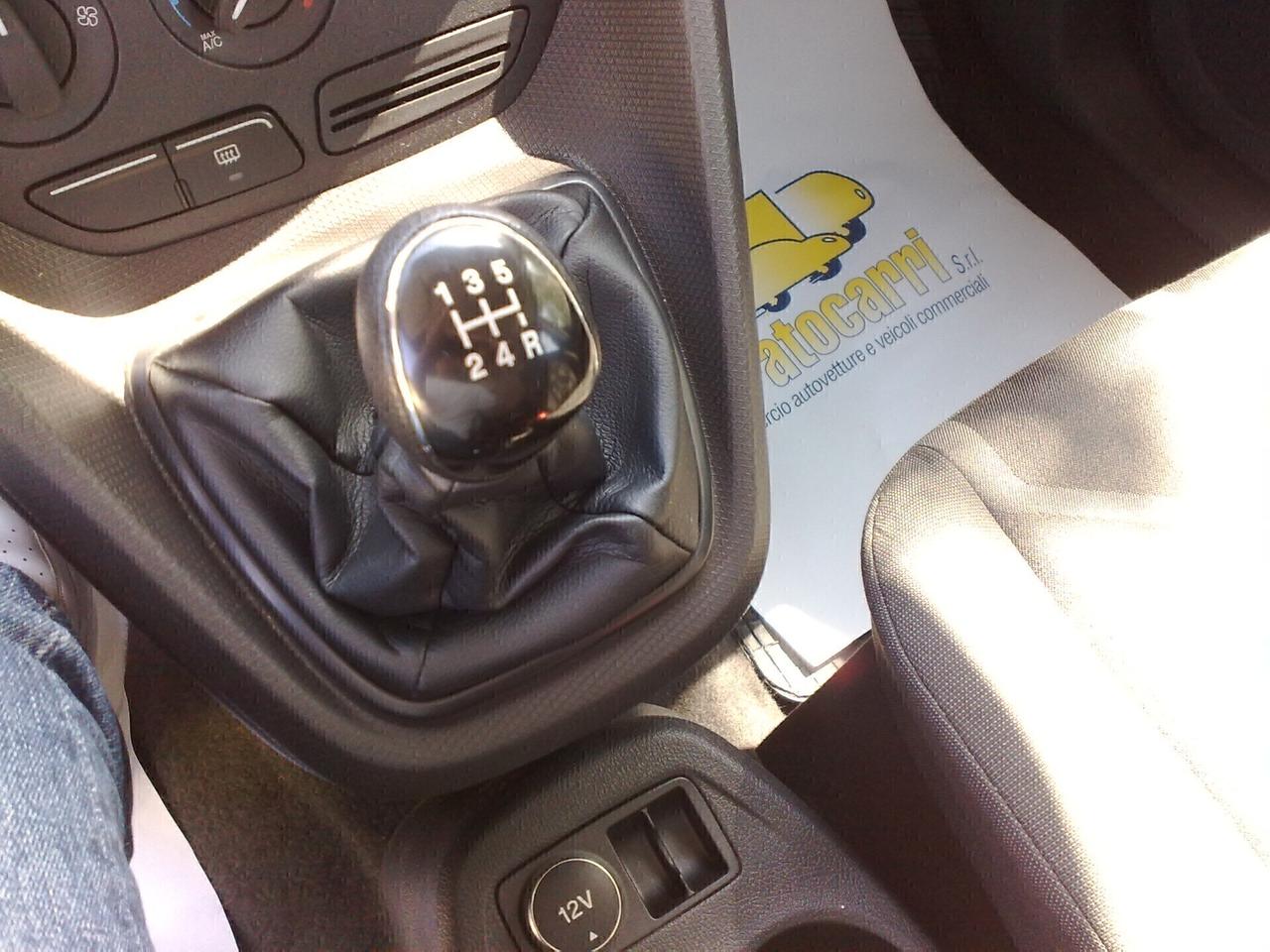 Ford Transit Connect 1.6tdci 5 POSTI - 2015