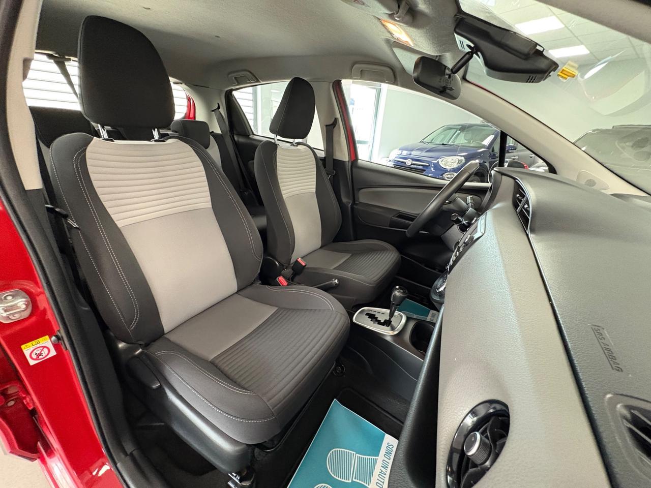 Toyota Yaris 1.5 B 75cv 2018km 65000 neopatentati
