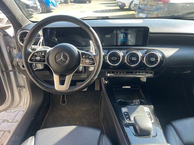 Mercedes-benz A 180 A 180 d Automatic Sport leve F1