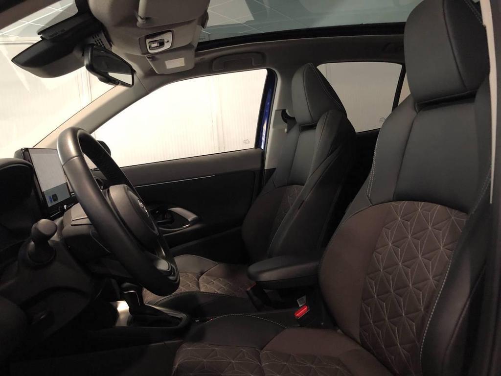Toyota Yaris Cross 1.5 H Lounge FWD E-CVT