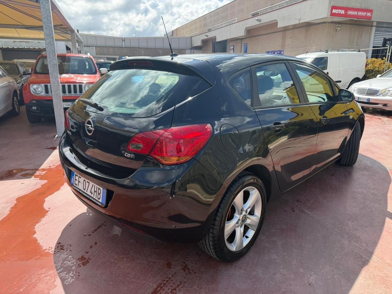 Opel Astra 1.7 CDTI 110CV 5 porte Cosmo