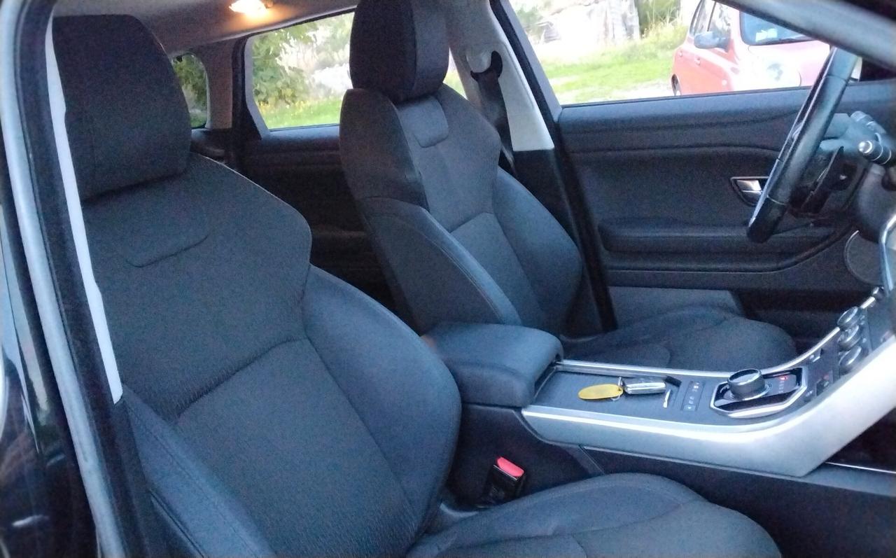 Land Rover Range Evoque 2.0 TD4 180 CV 5p. Pure