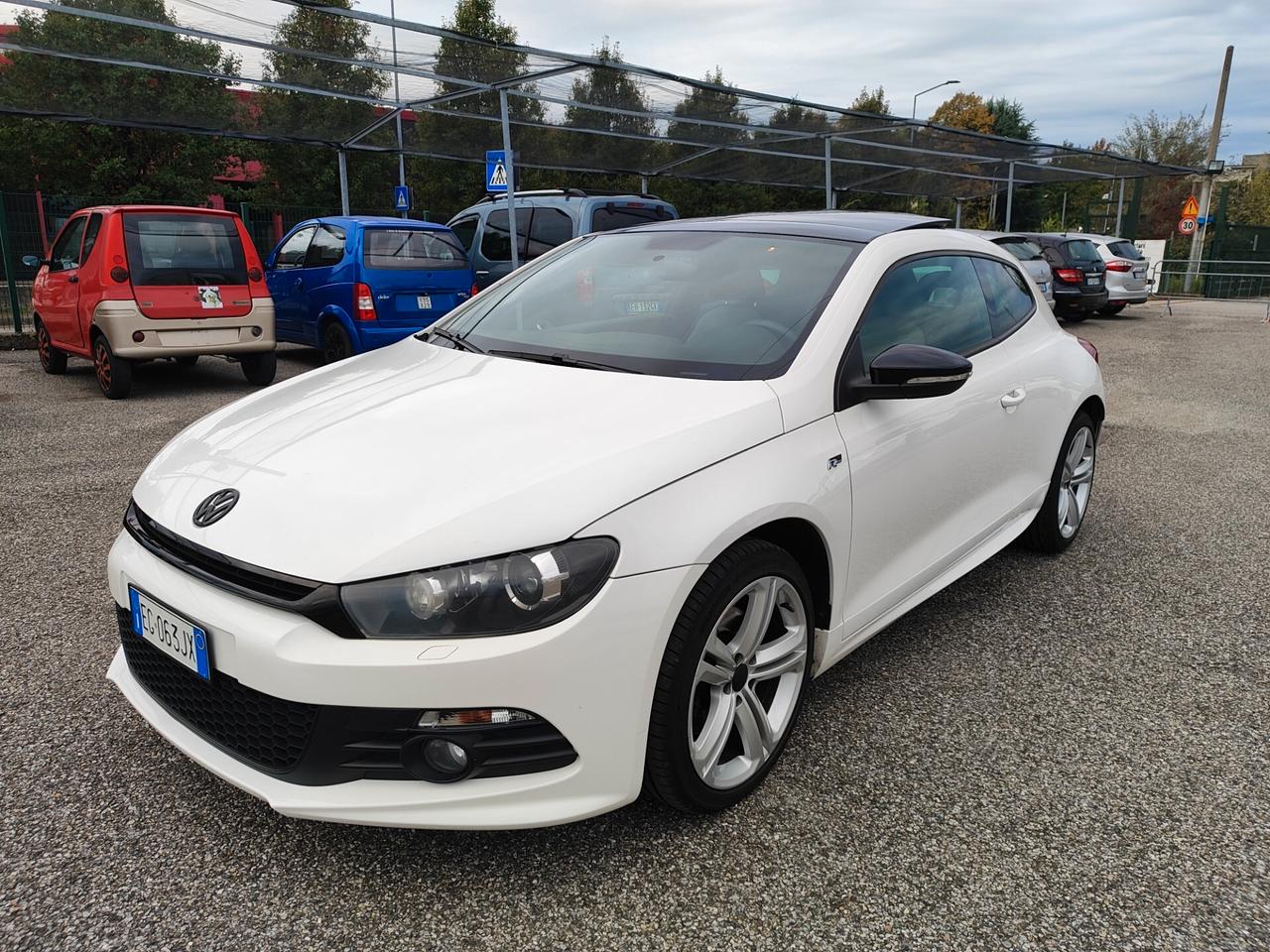 Volkswagen Scirocco 1.4 TSI 160CV R-line