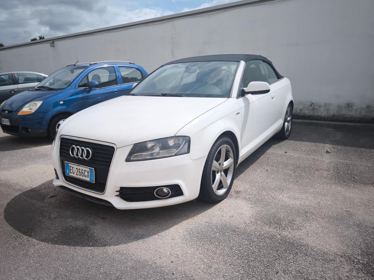 Audi A3 Cabrio 2.0 TDI 140cv s-line interno esterno