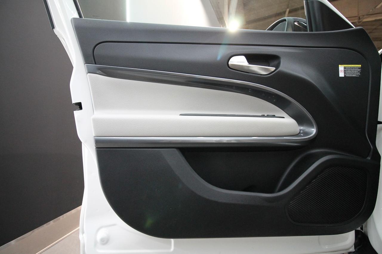 FIAT 600 1.2 HYBRID LA PRIMA 110 CV