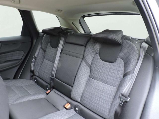 VOLVO XC60 B5 (benzina) AWD Core automatica Aziendale