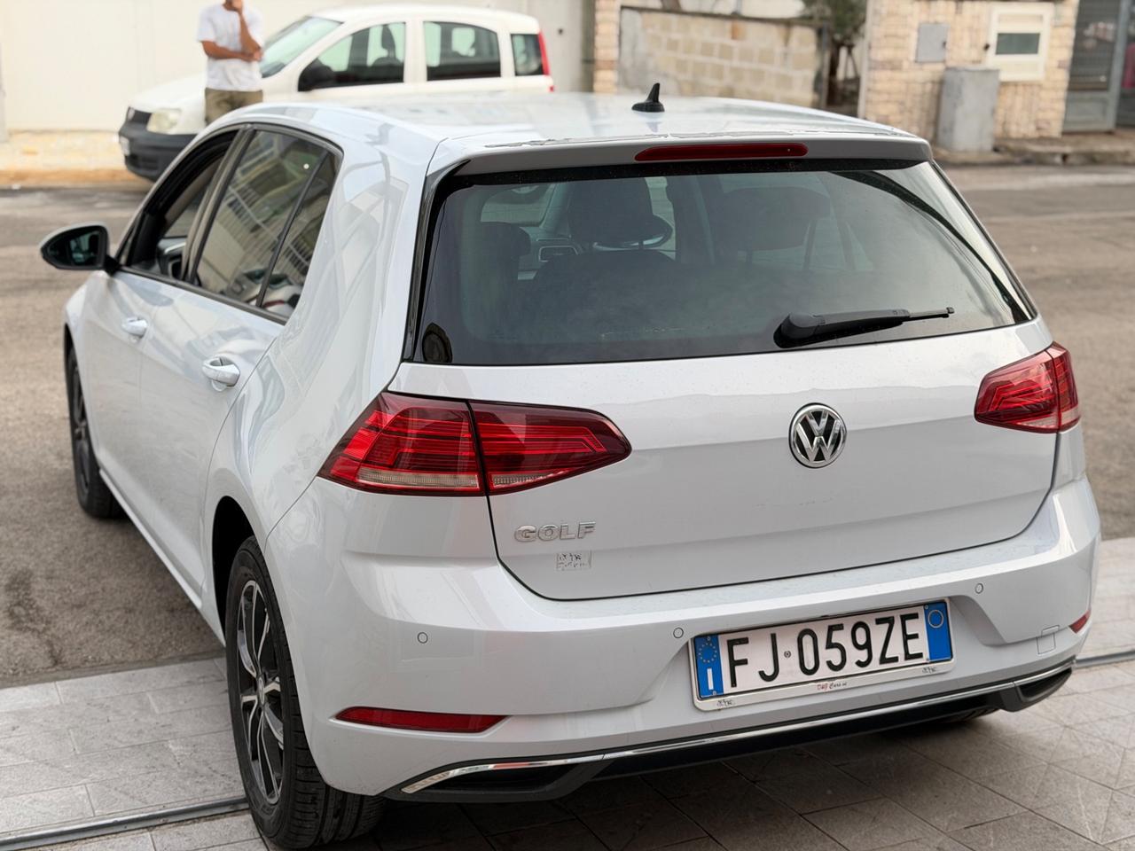 Volkswagen Golf 7.5 1.6 TDI 115 CV BlueMotion Technology-2017/LED/COMANDI