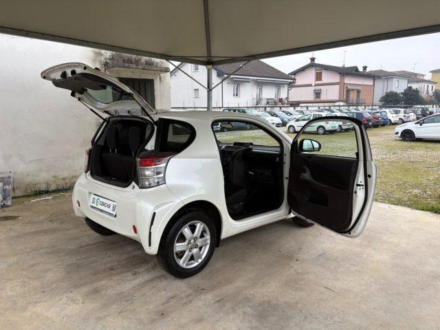 TOYOTA iQ 1.0 CVT Lounge AUTOMATICA OK NEOPATENTATI