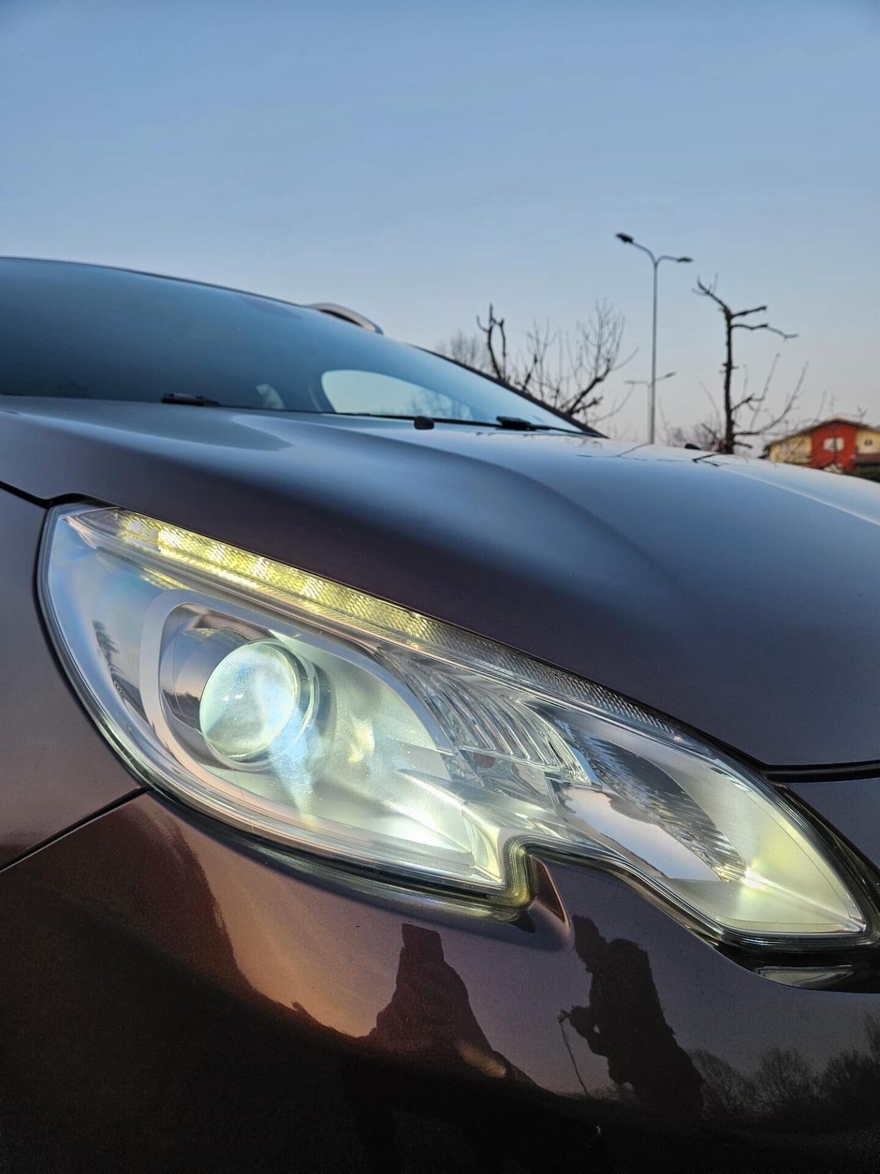 Peugeot 2008 NEOPATENTATI