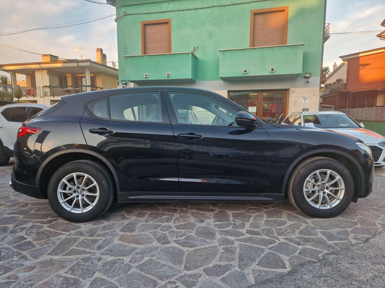 Alfa Romeo Stelvio 2.2 Turbodiesel 160 CV AT8 RWD Business