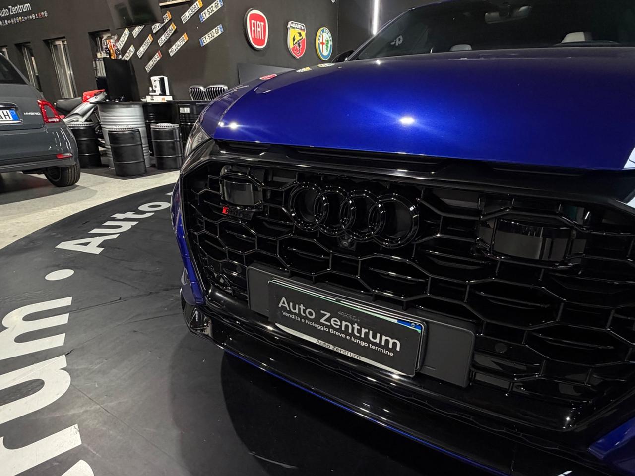 Audi Q8 RS TFSI V8 quattro tiptronic