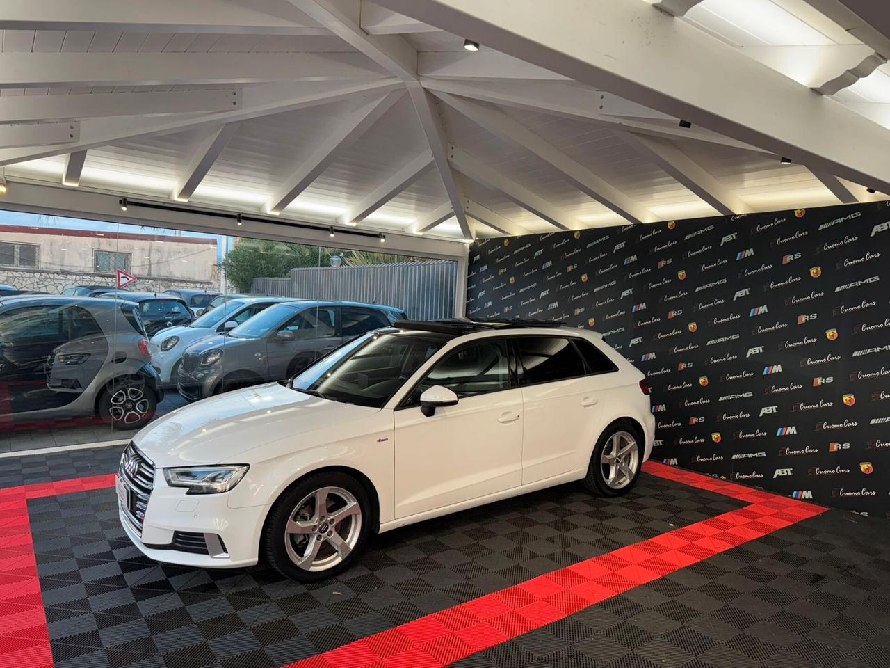 Audi A3 1.6 TDI 116 CV TETTO*CAMERA