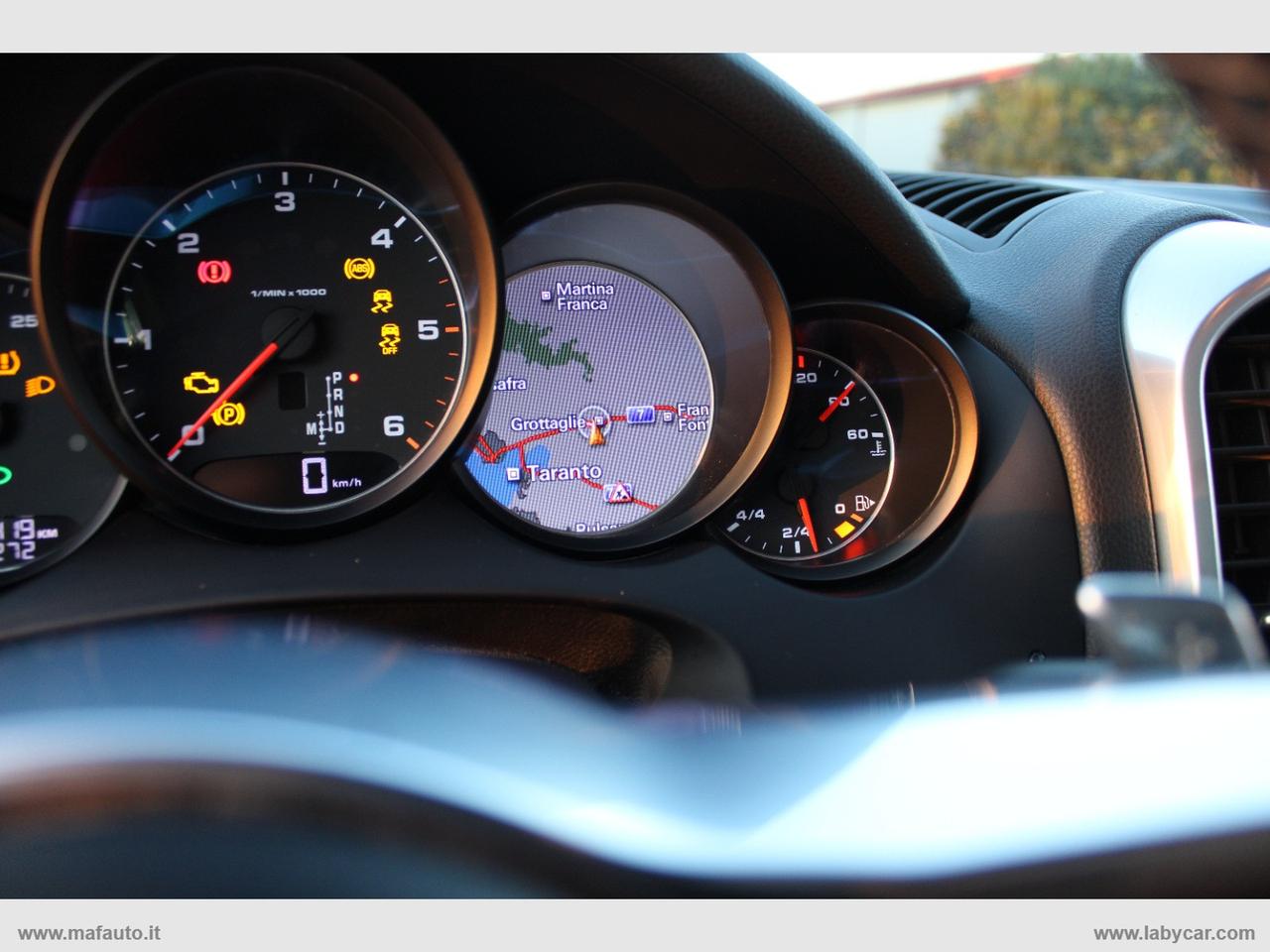 PORSCHE Cayenne 3.0 Diesel Platinum Edition