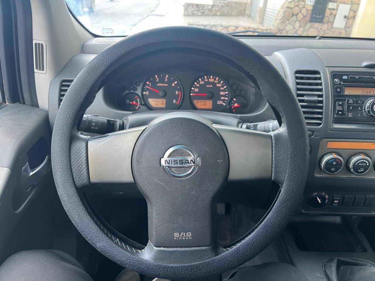 Nissan Navara 2.5 dCi 2 porte King Cab Sport