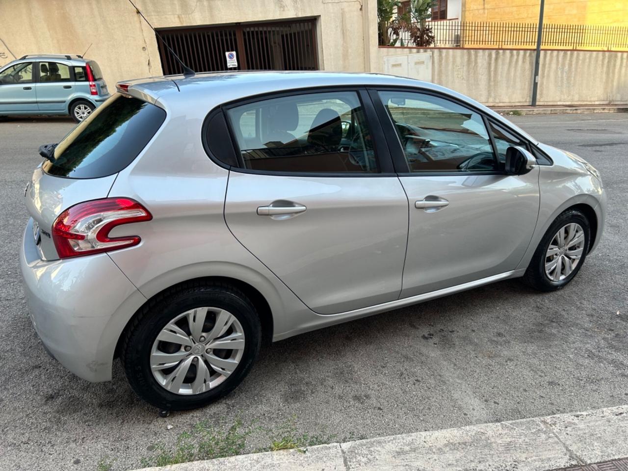 Peugeot 208 1.4 HDi ideale per neo patentati