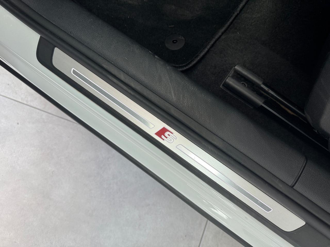 Audi Q2 30 TDI S tronic line Edition