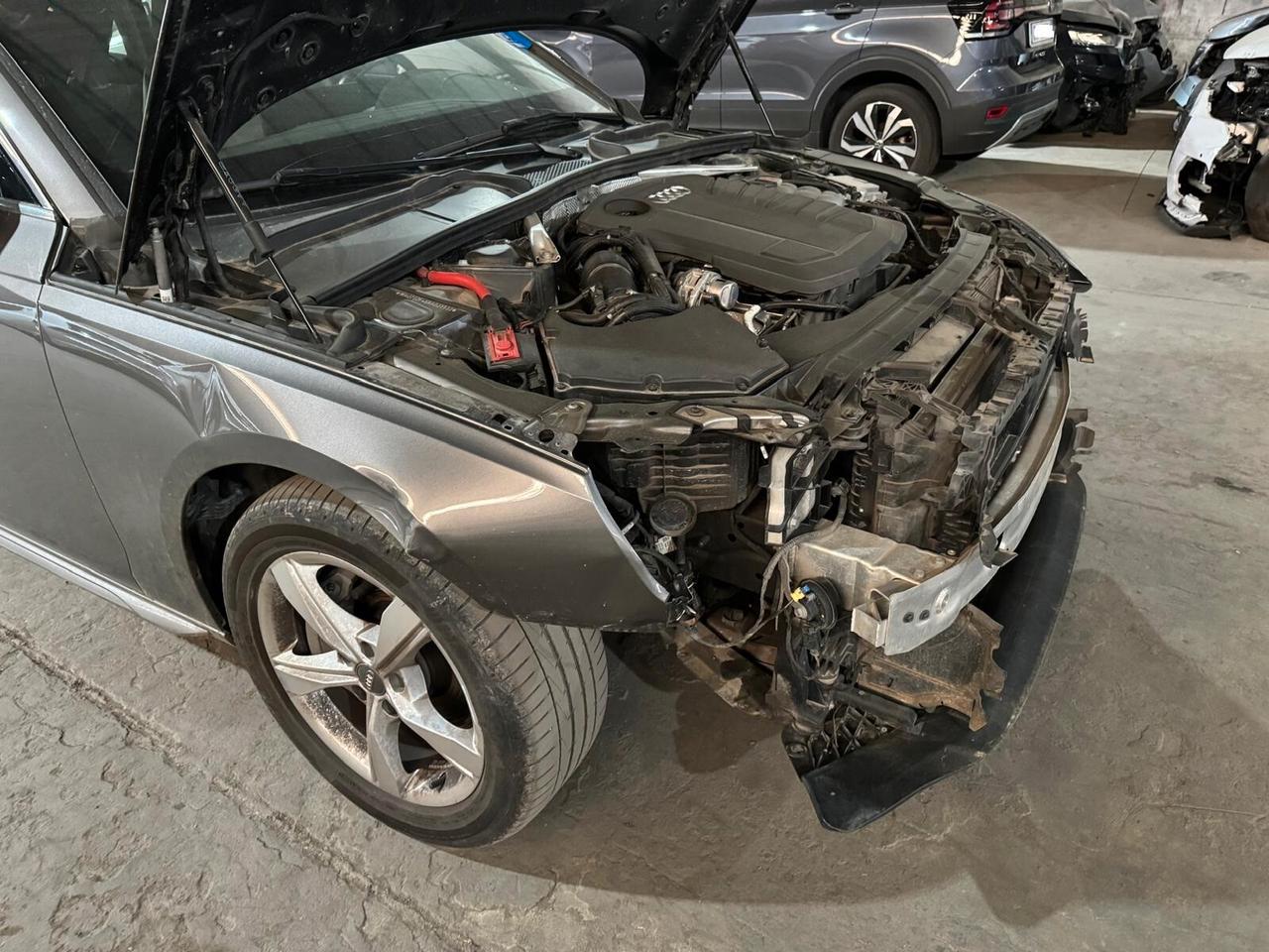 Audi A4 Avant 40 2.0 tdi mhev 204cv s-tronic INCIDENTATA