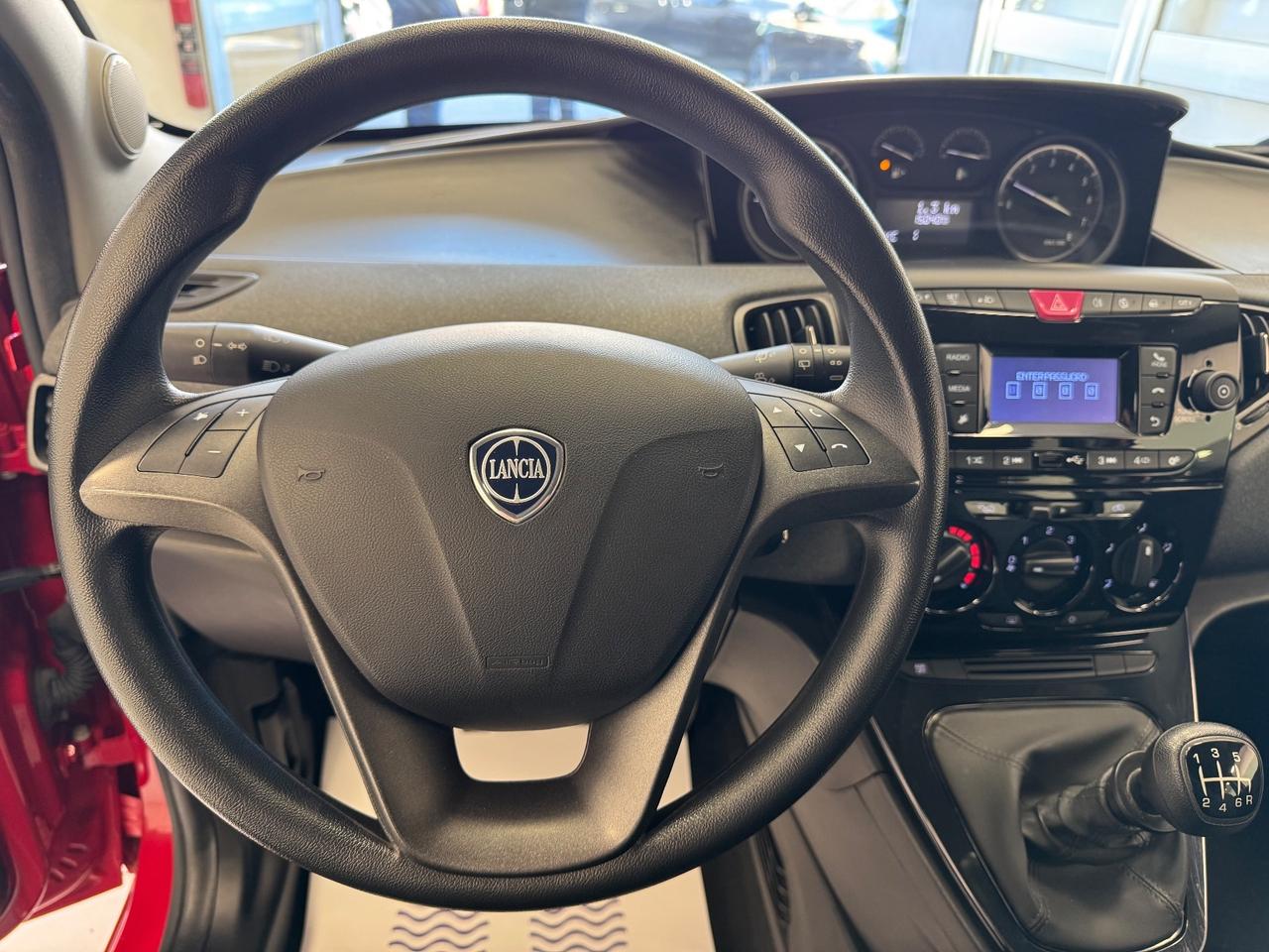 Lancia Ypsilon 1.0 FireFly 5 porte S&S Hybrid 70 cv