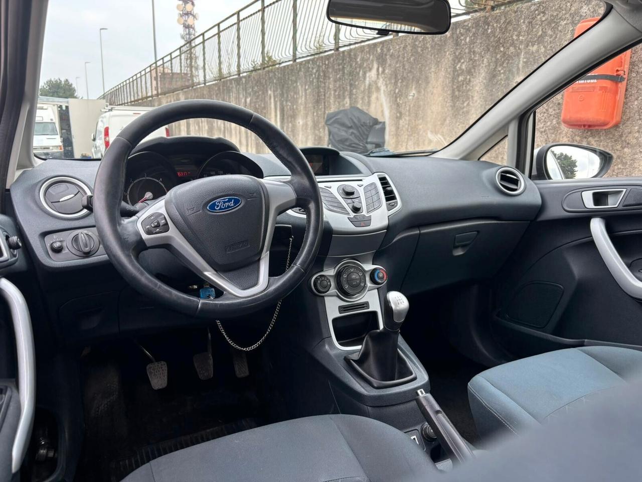 Ford Fiesta Ikon 1.4 TDCi 70CV 5p. Business