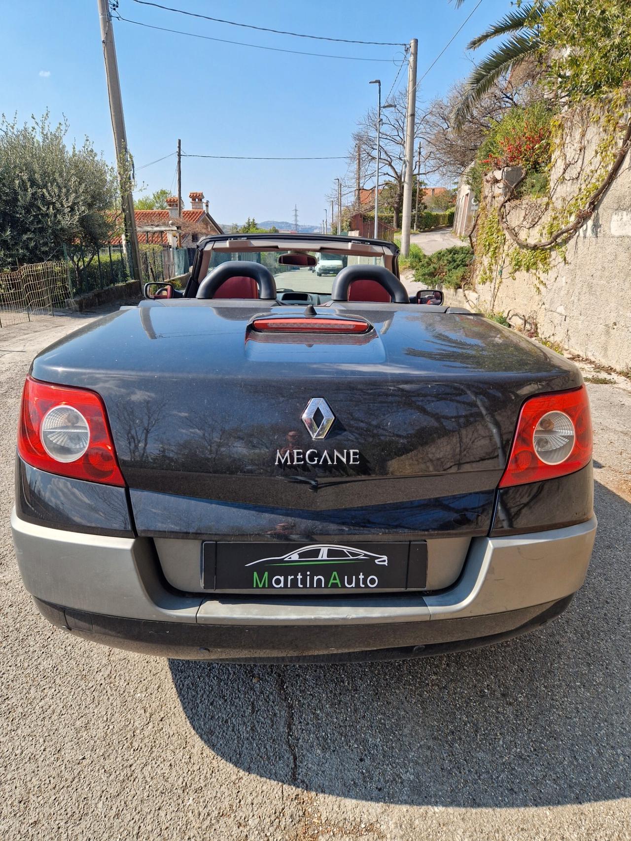 Renault Megane Mégane CABRIO -111 CV